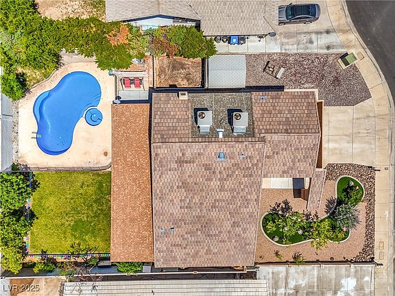 3rd image of 4475 Harmony Ct