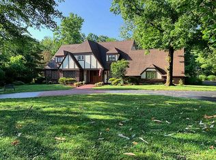 11720 Tarrytown Dr, Saint Louis, MO 63141