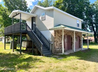 420 Chestnut Aly, Jersey Shore, PA 17740