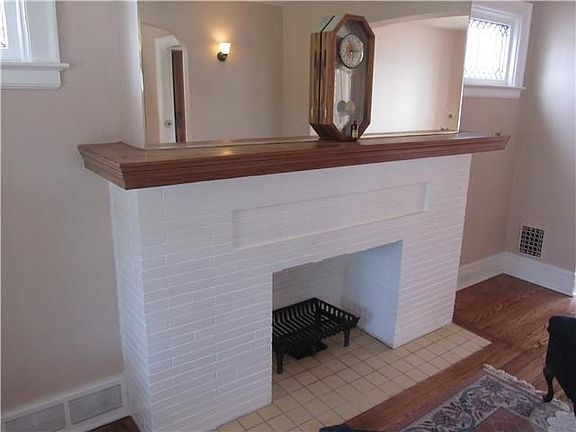 3rd image of 443 Parkside Ave