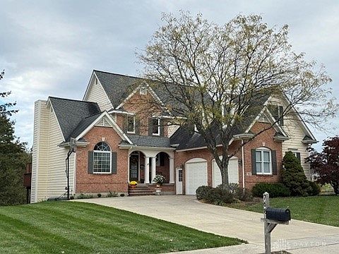 1st image of 768 Lake Bluff Ct
