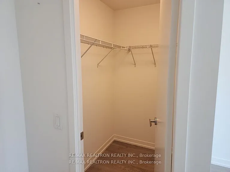 8868 Yonge St #1205E — Photo 18