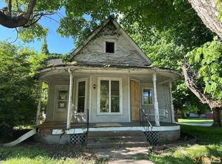 209 W Brummitt St, Owensville, IN 47665