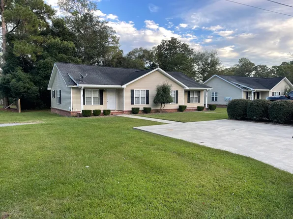 301 S Willow St, Jesup, GA 31546