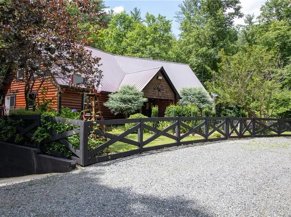 312 Learh Ln, Ellijay, GA 30540