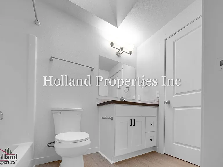 9055 SW Sagert St — Photo 14