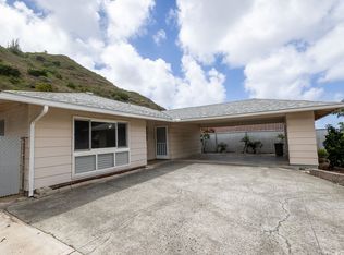 673 Hahaione St, Honolulu, HI 96825
