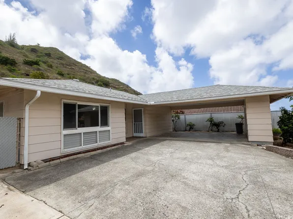 673 Hahaione St, Honolulu, HI 96825