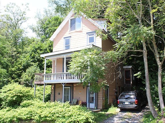2nd image of 1195 Mineral Ave #1195U