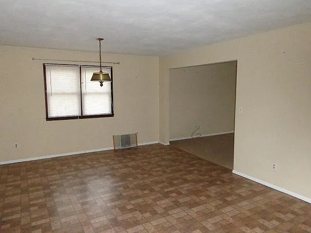 314 Cook St — Photo 4