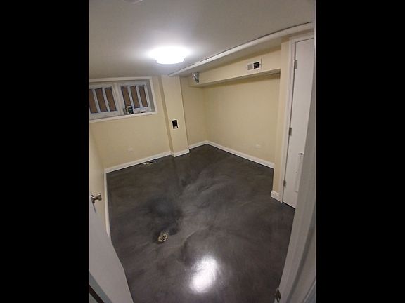 5th image of 5010 S Washtenaw Ave #Basement