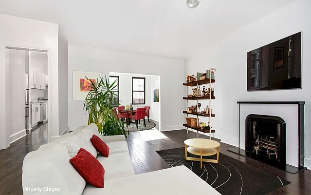 Rented by Compass | media 7
