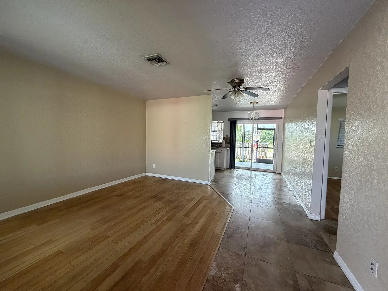 2 bed, 1.0 bath, 860 sqft, $1,650 — Photo 4