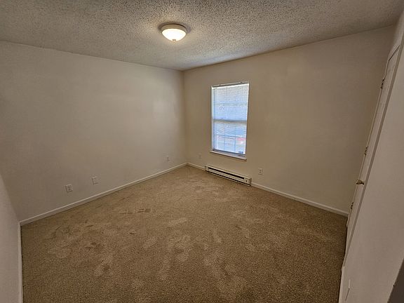 5th image of 149 Winget Cir