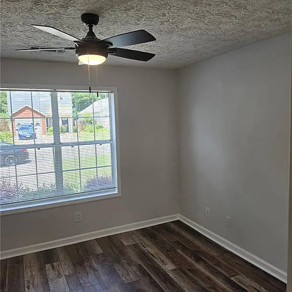 2736 Highland Rdg NW — Photo 5