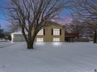 409 E 7th St, Crooks, SD 57020