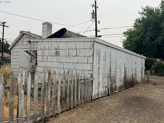 3rd image of 280 E Hurlburt Ave