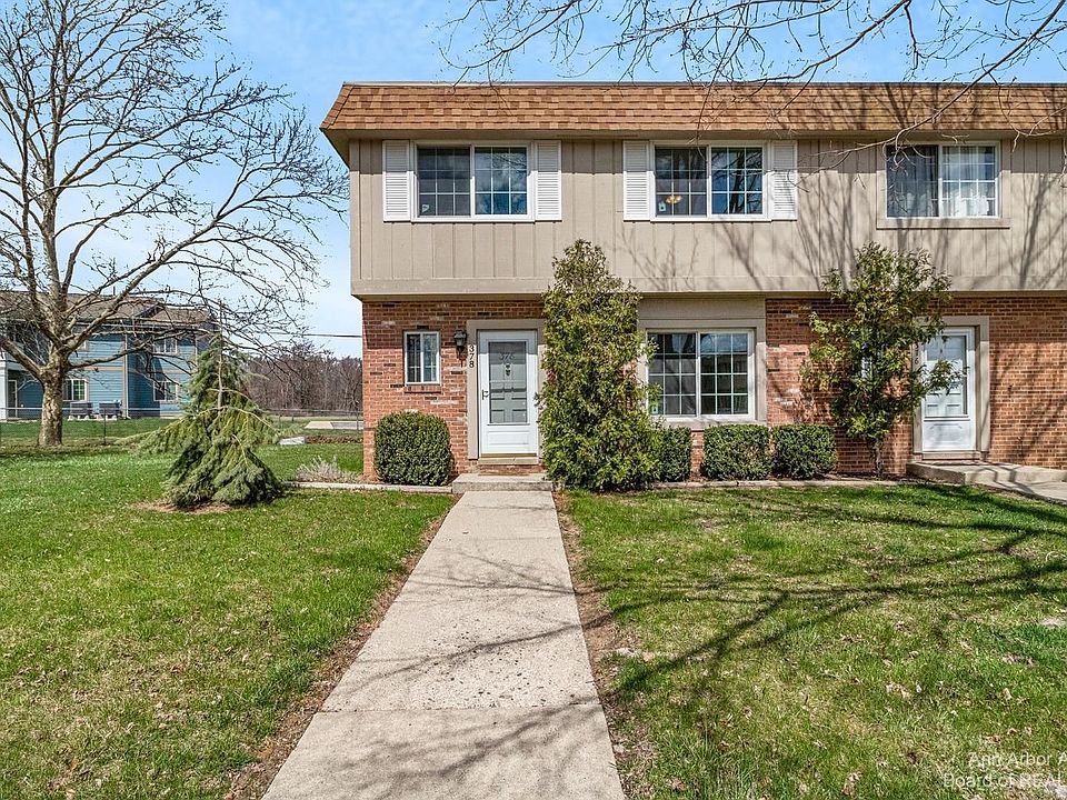 1st image of 378 Riverbend Dr #39