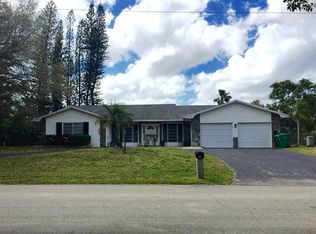 581 Gettysburg Ter, Plantation, FL 33325