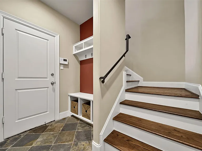 902 W 23rd St #B — Photo 28
