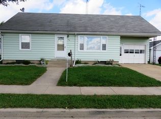 418 W Lincoln St, Waupun, WI 53963