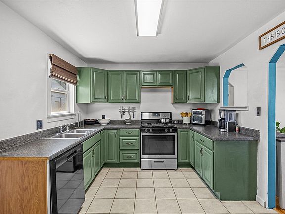 5th image of 2977 Meeker St