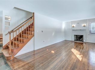 89 Robert St, Bridgeport, CT 06606