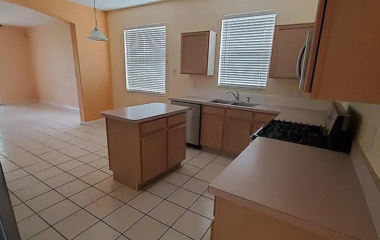 4629 Riverton Dr — Photo 7