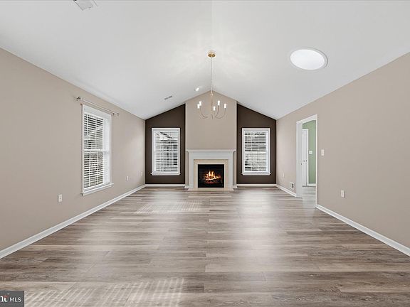 4th image of 1851 Melvor Ln
