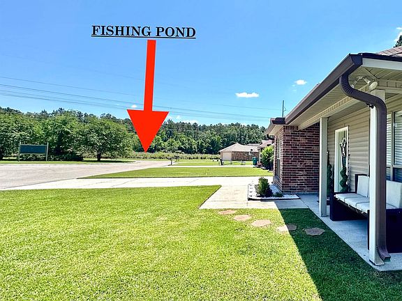 2nd image of 25895 Stonehenge Dr