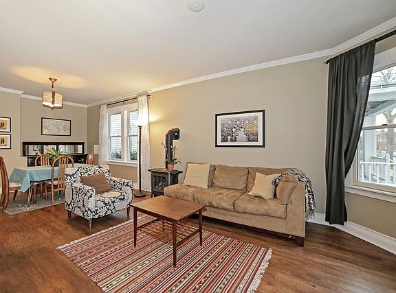 3rd image of 5024 W Berenice Ave