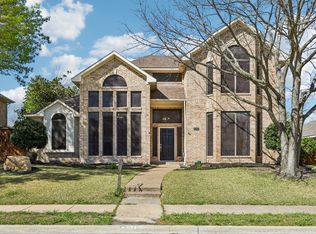8709 Bayshore Ln, Rowlett, TX