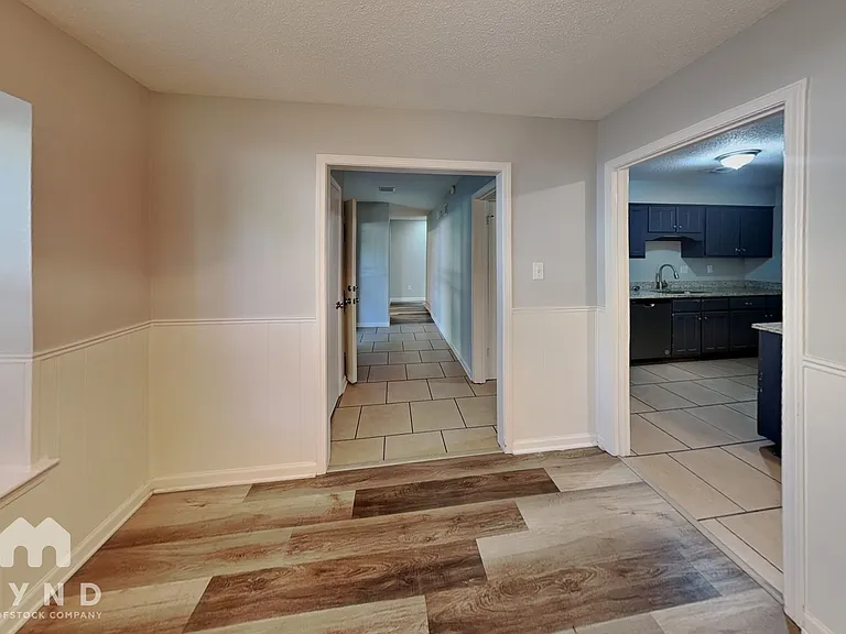4574 Trout Valley Dr — Photo 10