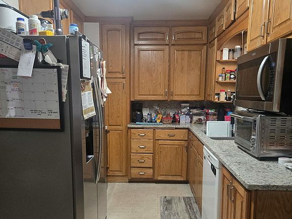 4th image of 6663 Lucia Ln NE