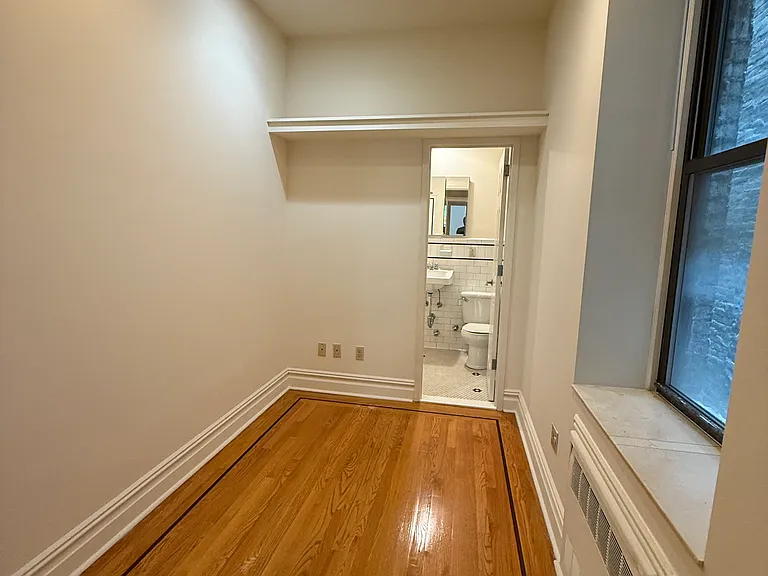 245 E 77th St #2FE — Photo 9