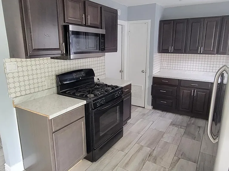 1006 Jefferis Ave — Photo 4