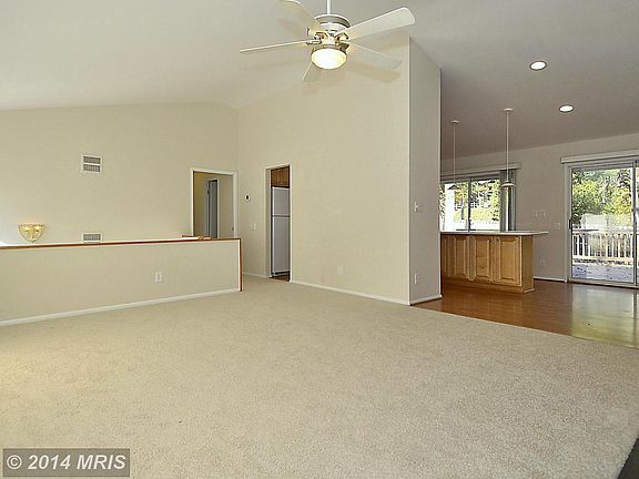 5th image of 3 Farsta Ct