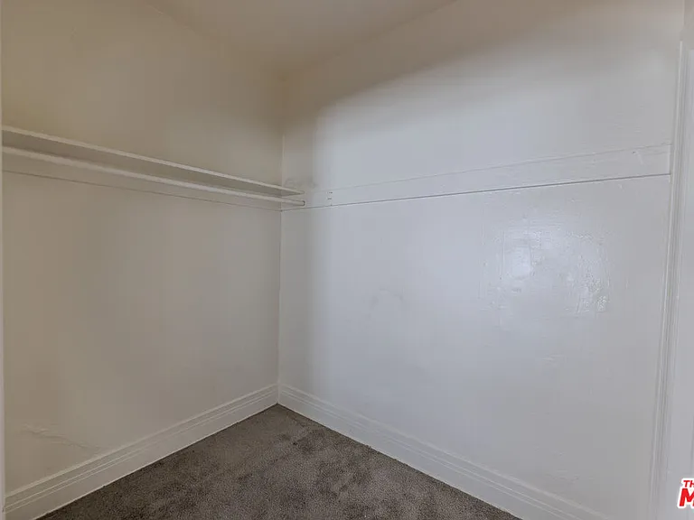 946 S Burlington Ave #212 — Photo 5