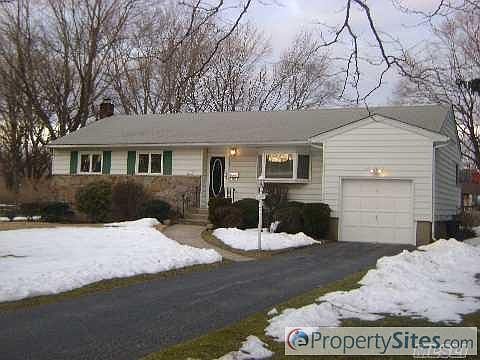 1st image of 19 Furwood Dr