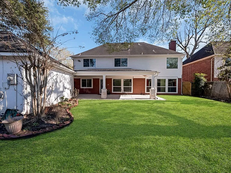 4422 Warwick Dr — Photo 31
