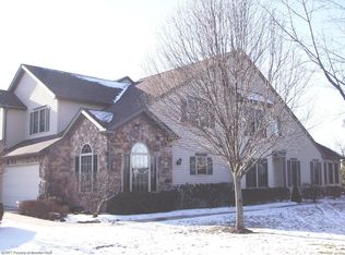 51 N Hedge Row Run, Clarks Summit, PA 18411