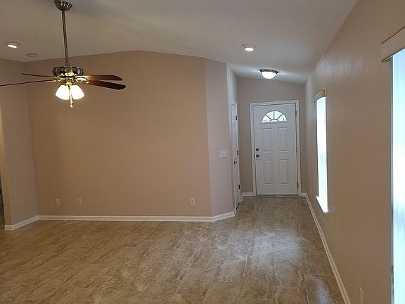 Entry way view from LR