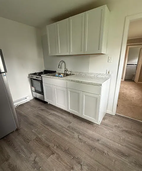 127 Saude Ave #5 — Photo 4