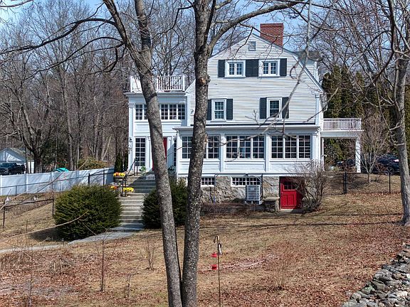 3rd image of 134 Range Road