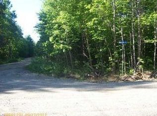 81 Bog Hill Rd, Searsport, ME 04974