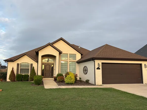 1740 Sunrise Cir, Centerton, AR 72719