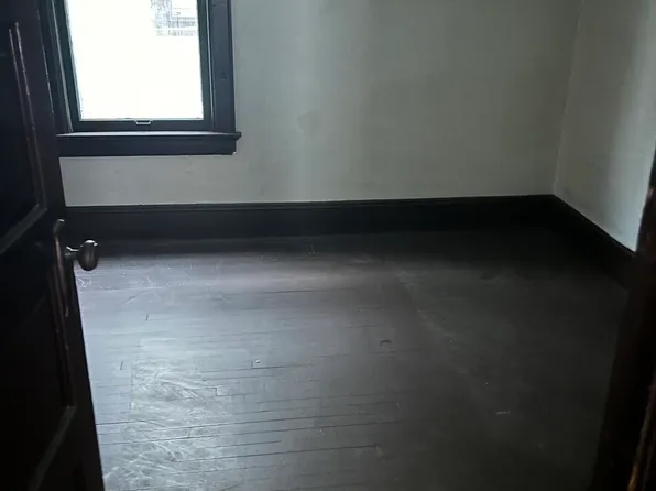 2229 N 41st St, Milwaukee, WI 53208