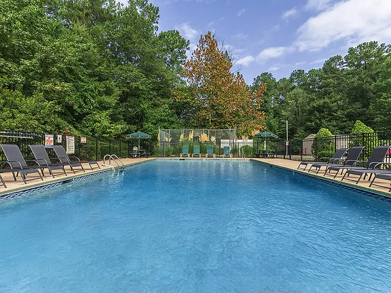Greens of Pine Glen Apartments — Photo 21