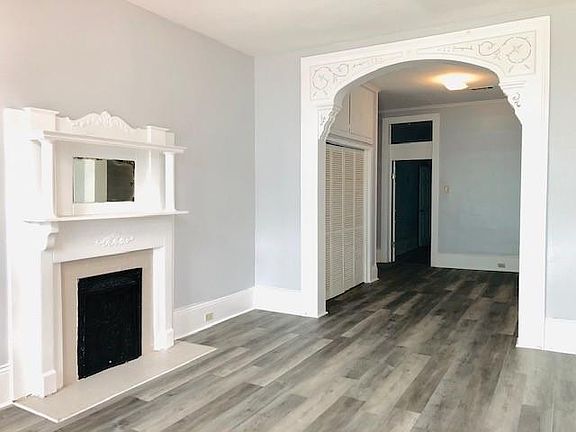 2nd image of 3031 Chippewa St