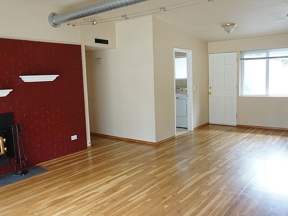3rd image of 3815 156th Ave SE